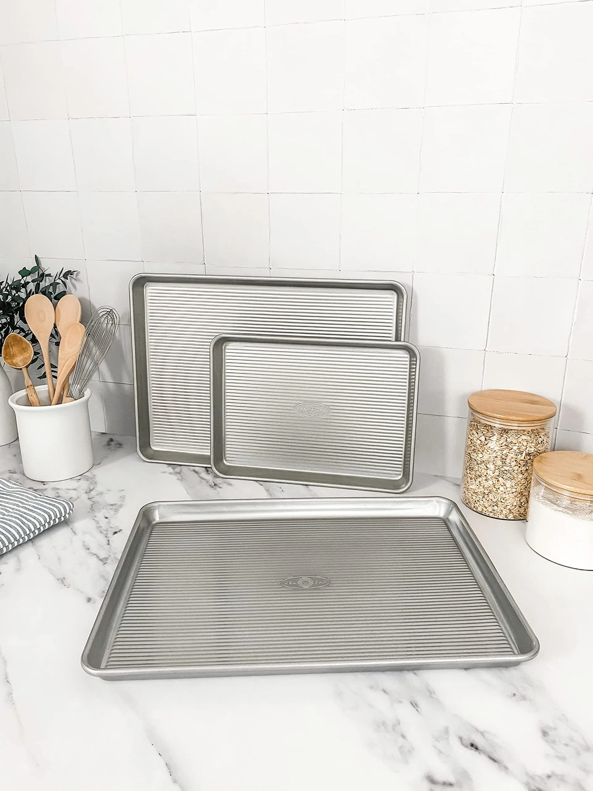 USA Pan Nonstick Half Sheet Pan and Quarter Sheet Pan Set of 2 | Aluminized Steel Baking Sheets - view 4