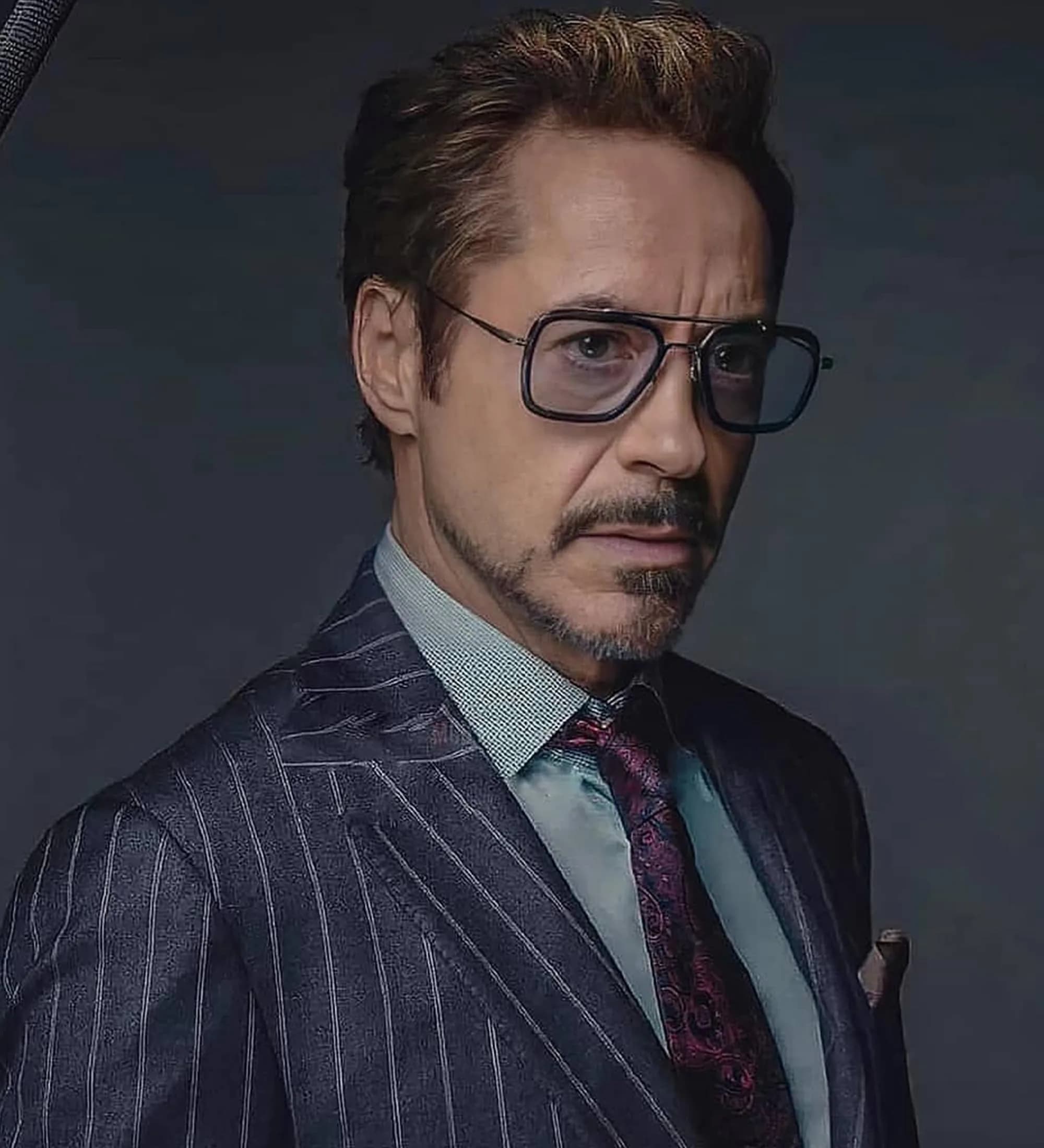 NULOOQ Tony Stark Aviator Sunglasses 2 Pack: Silver/Gradient Gray & Gold/Gradient Gray - view 2