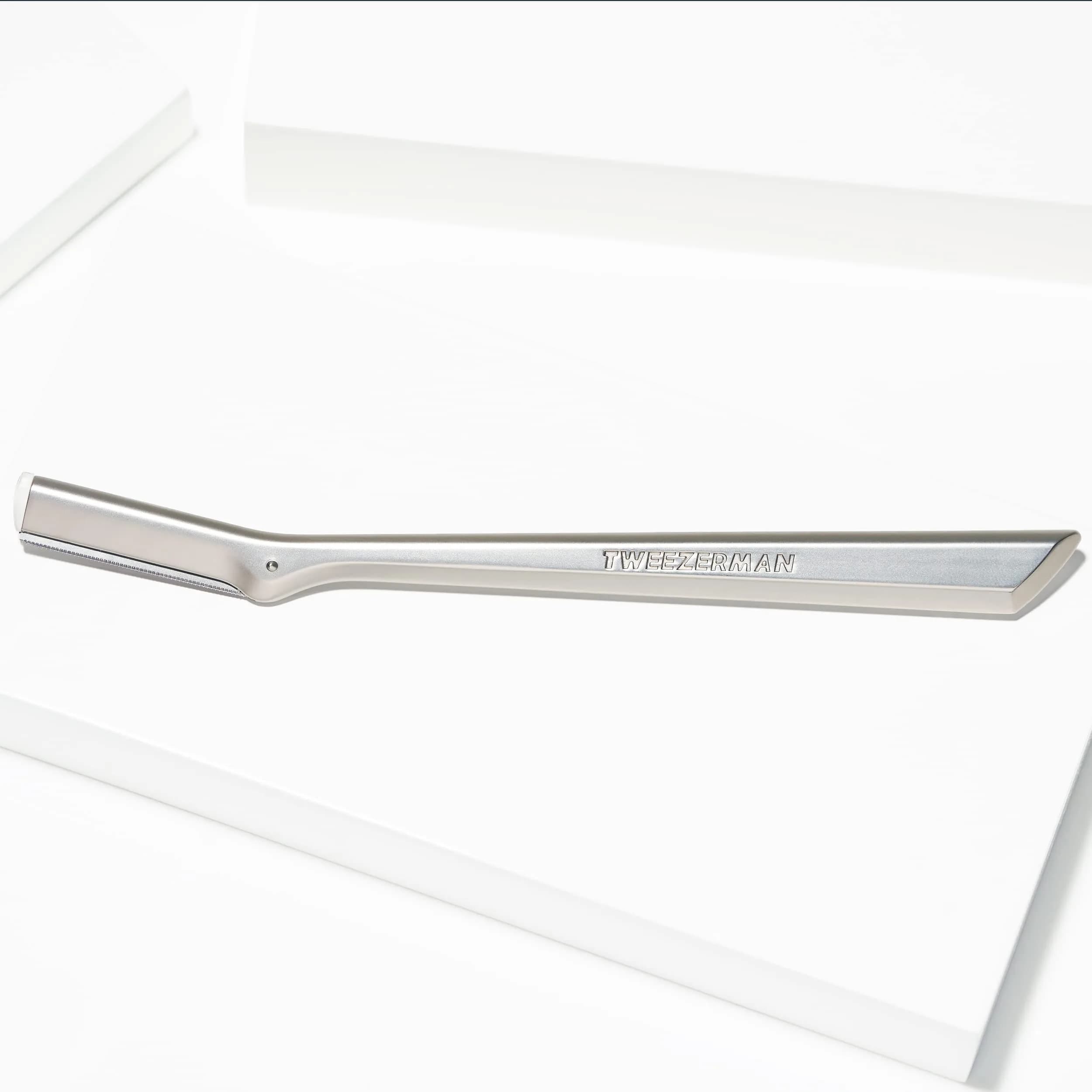 Tweezerman Stainless Steel Facial Razor with 3 Replacement Blades | Allure Best of Beauty 2023 Winner - view 4