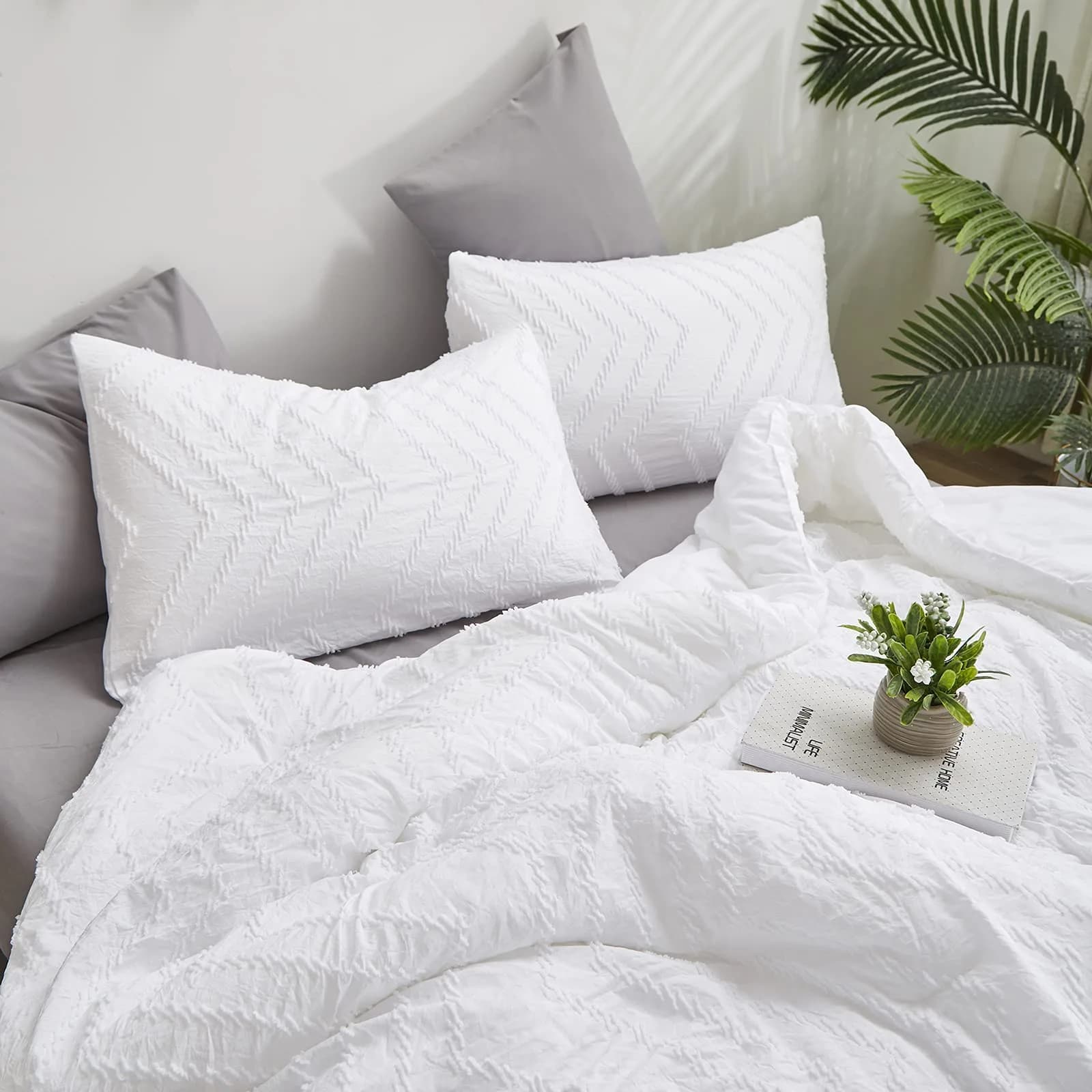 Luxlovery White Jacquard Comforter Set King | Boho Farmhouse Bedding for King Bed thumbnail 5