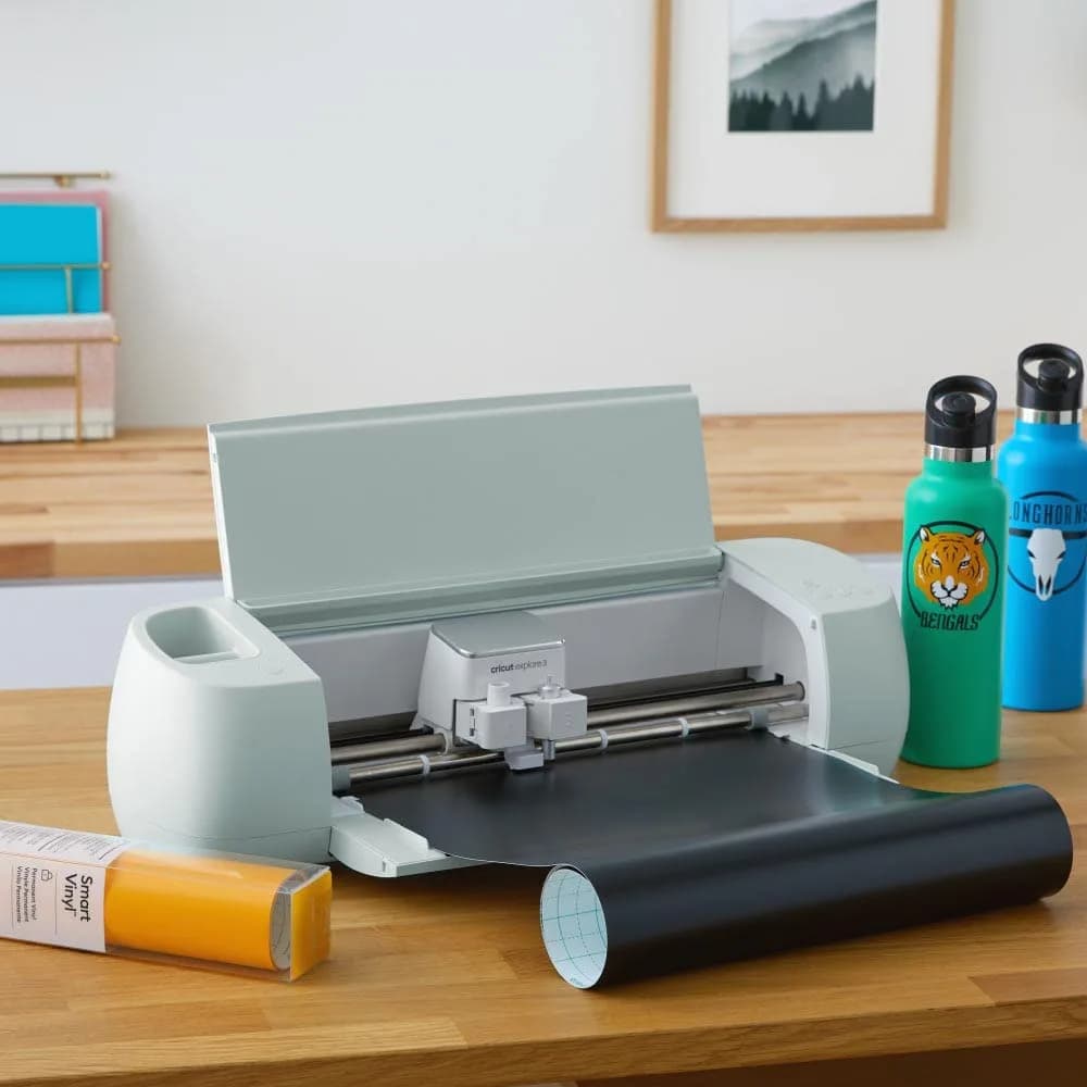 Cricut Smart Permanent Vinyl Orange 3ft (33cm) Roll | Matless Cutting for DIY Projects - view 3