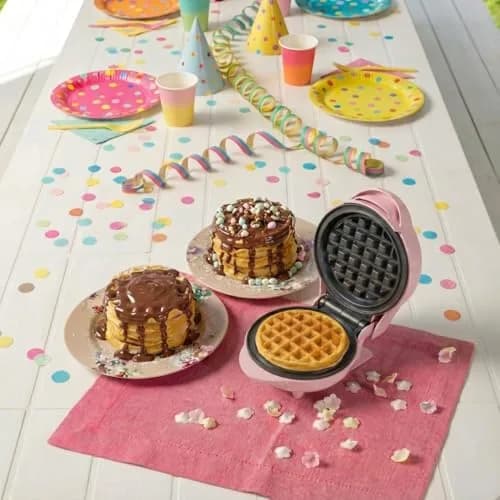Bestron Mini-Waffeleisen für klassische Waffeln | Retro Design, 550 Watt, Pink thumbnail 3
