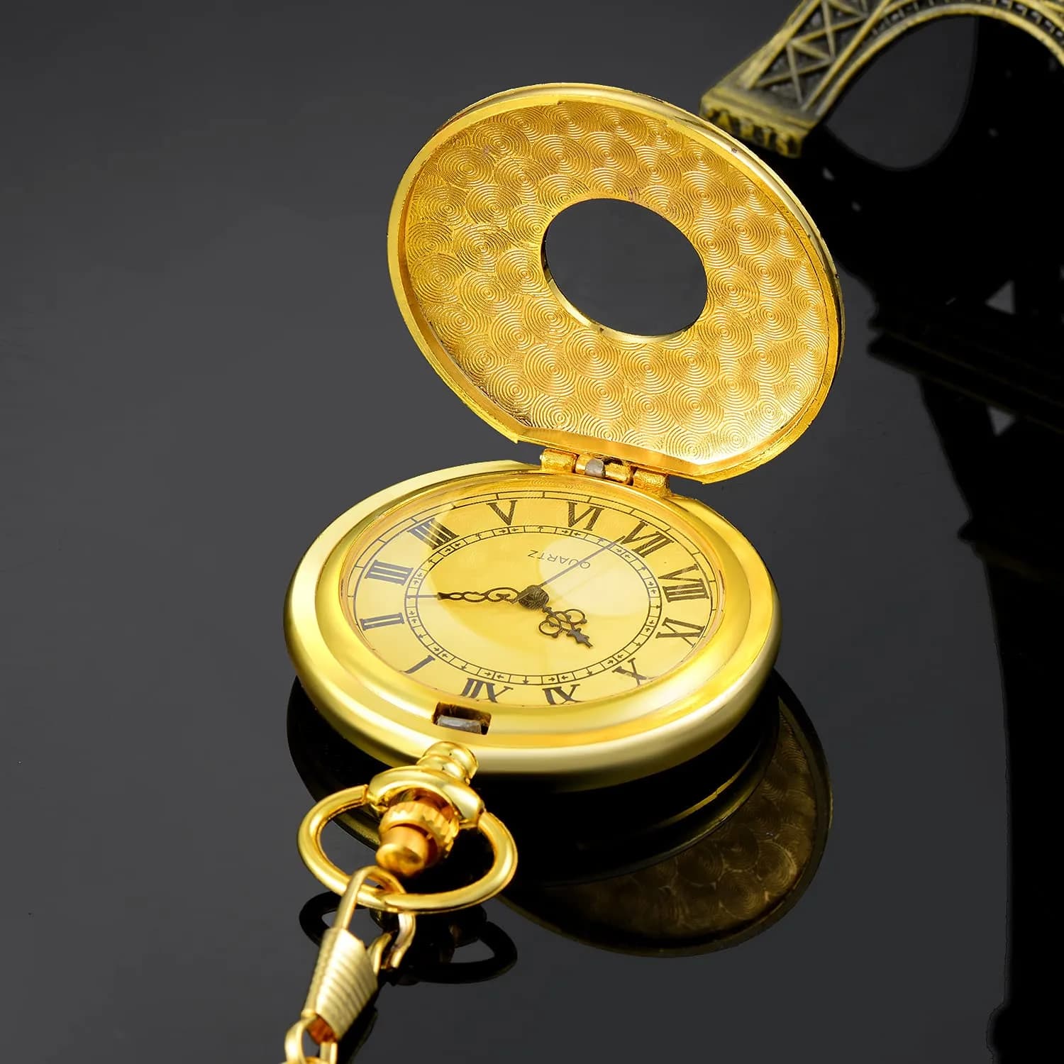 LYMFHCH Gold Vintage Pocket Watch with Chain, Classic Roman Numerals Quartz Display - view 4