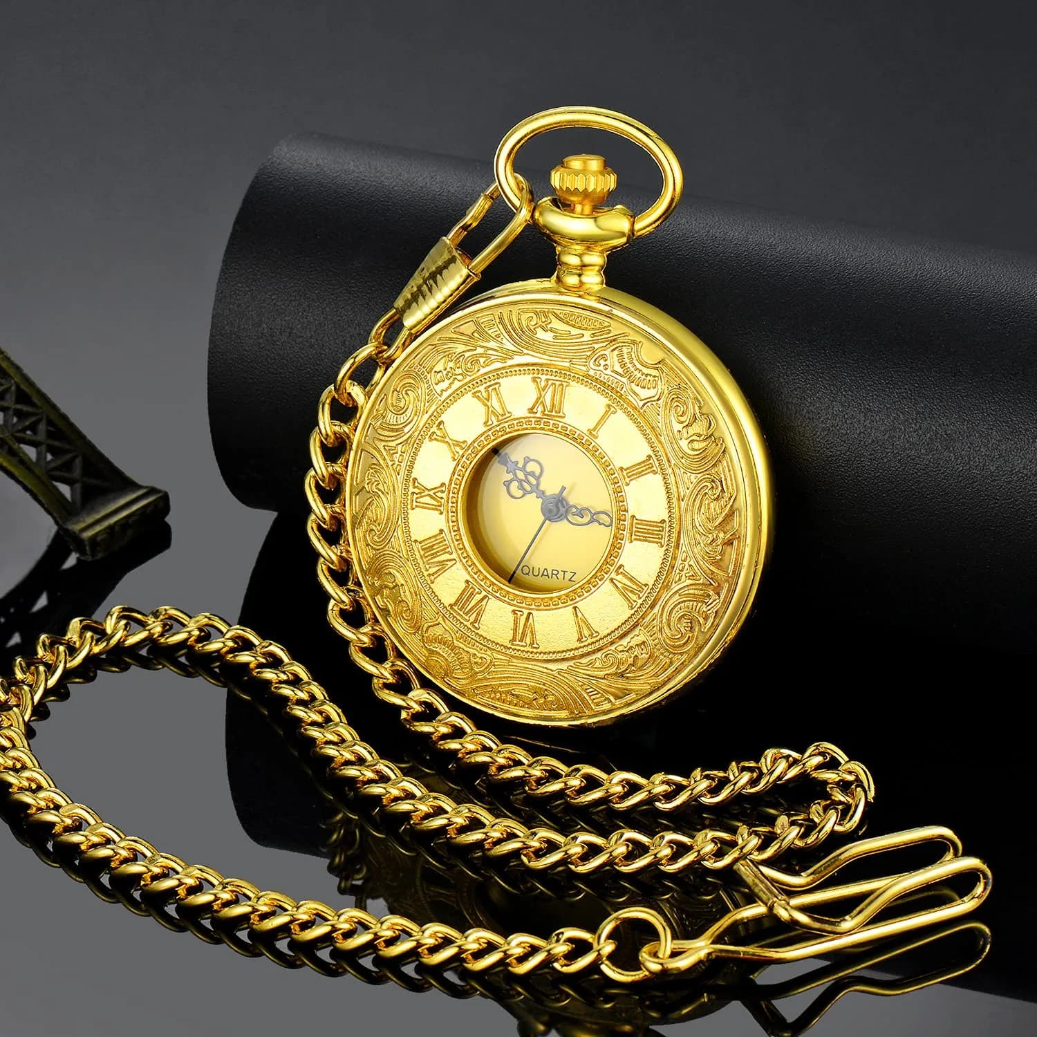 LYMFHCH Gold Vintage Pocket Watch with Chain, Classic Roman Numerals Quartz Display - view 2