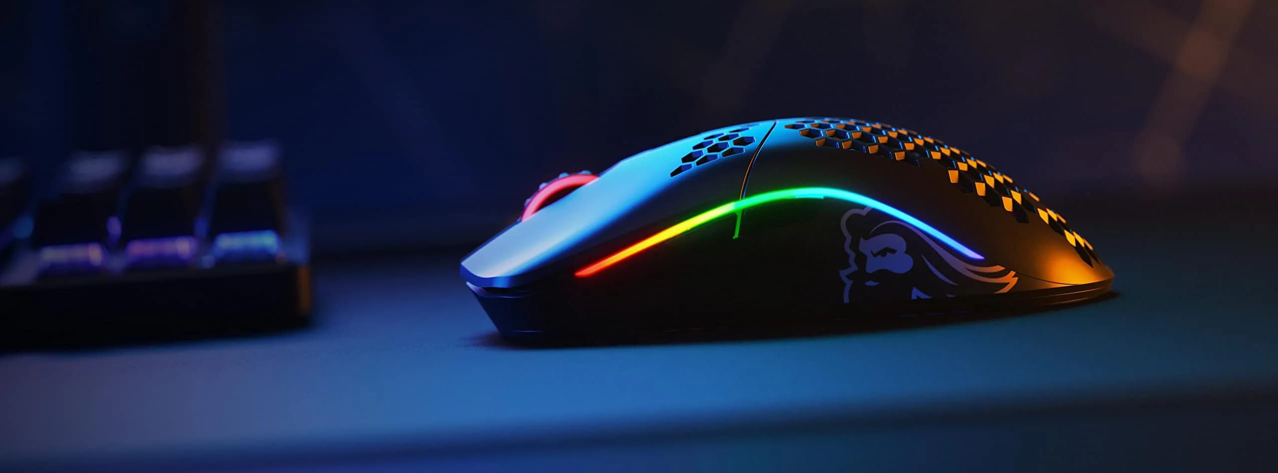 GLORIOUS Model O Wireless Gaming Mouse - 69g Honeycomb Design, RGB, Ambidextrous, 2.4GHz Wireless, 71 Hours Battery, Matte White - view 7