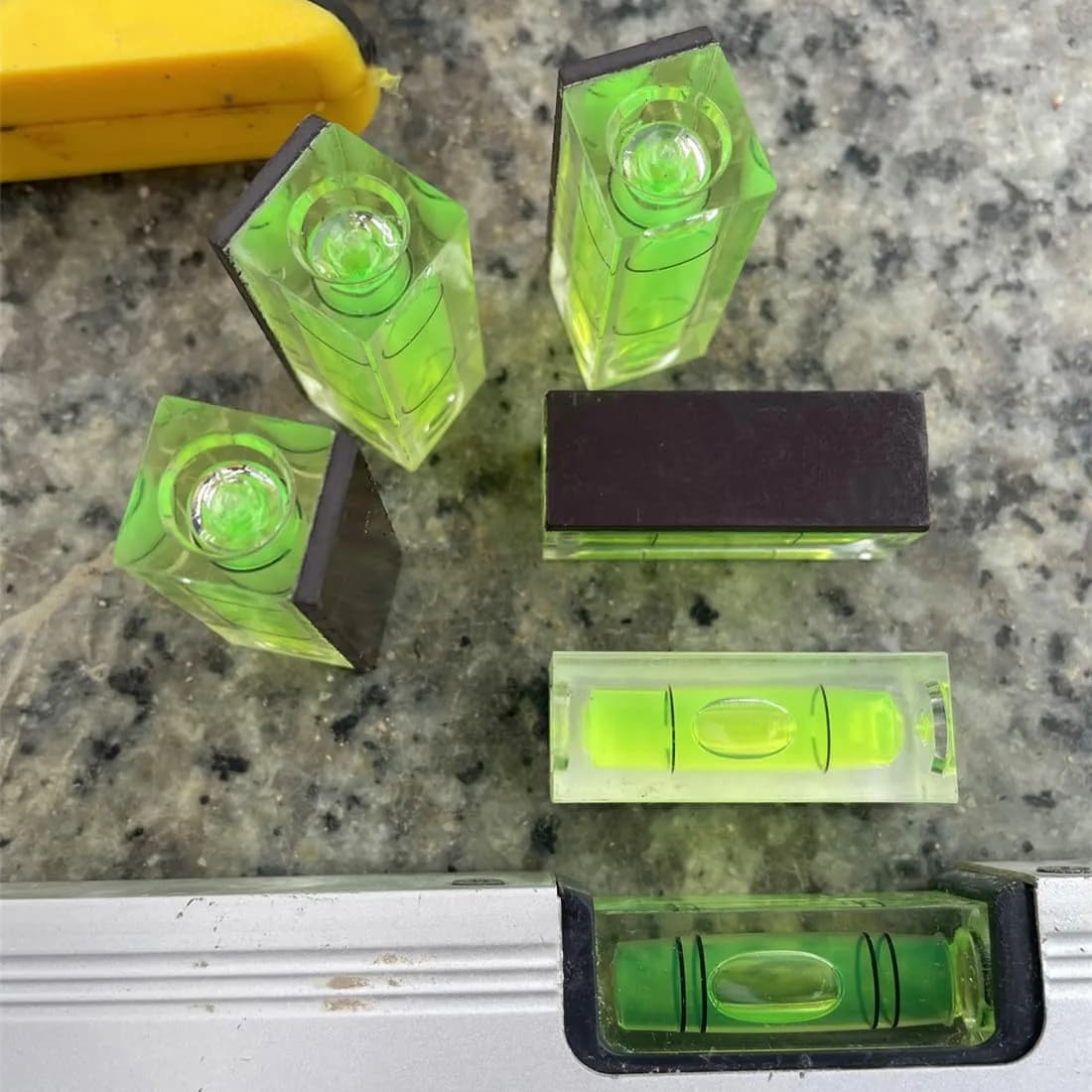 LAIESYA Magnetic Square Bubble Spirit Levels Set 15x15x40mm (0.59x0.59x1.6 inch) | Precision Horizontal Measuring Tool - view 4