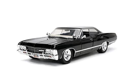 Jada Supernatural 1:24 1967 Chevy Impala Die-cast Car with Dean Winchester Figure | Ages 8+ (20 cm x 15 cm x 8 cm) thumbnail 5
