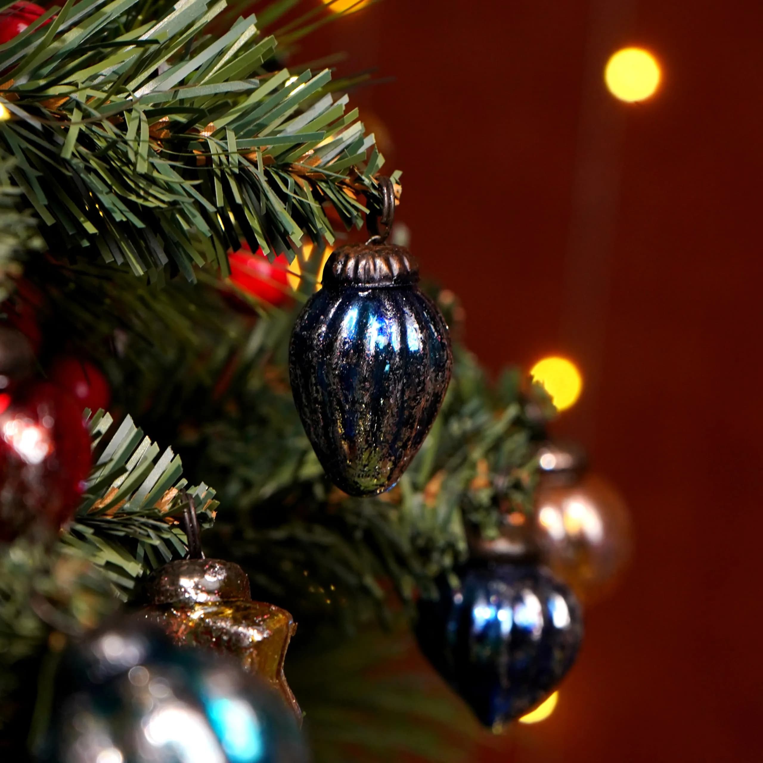 Indian Shelf Retro Distress Glass Christmas Tree Ornaments 25 Pieces (1.5 inches / 3.81 cm) - view 6