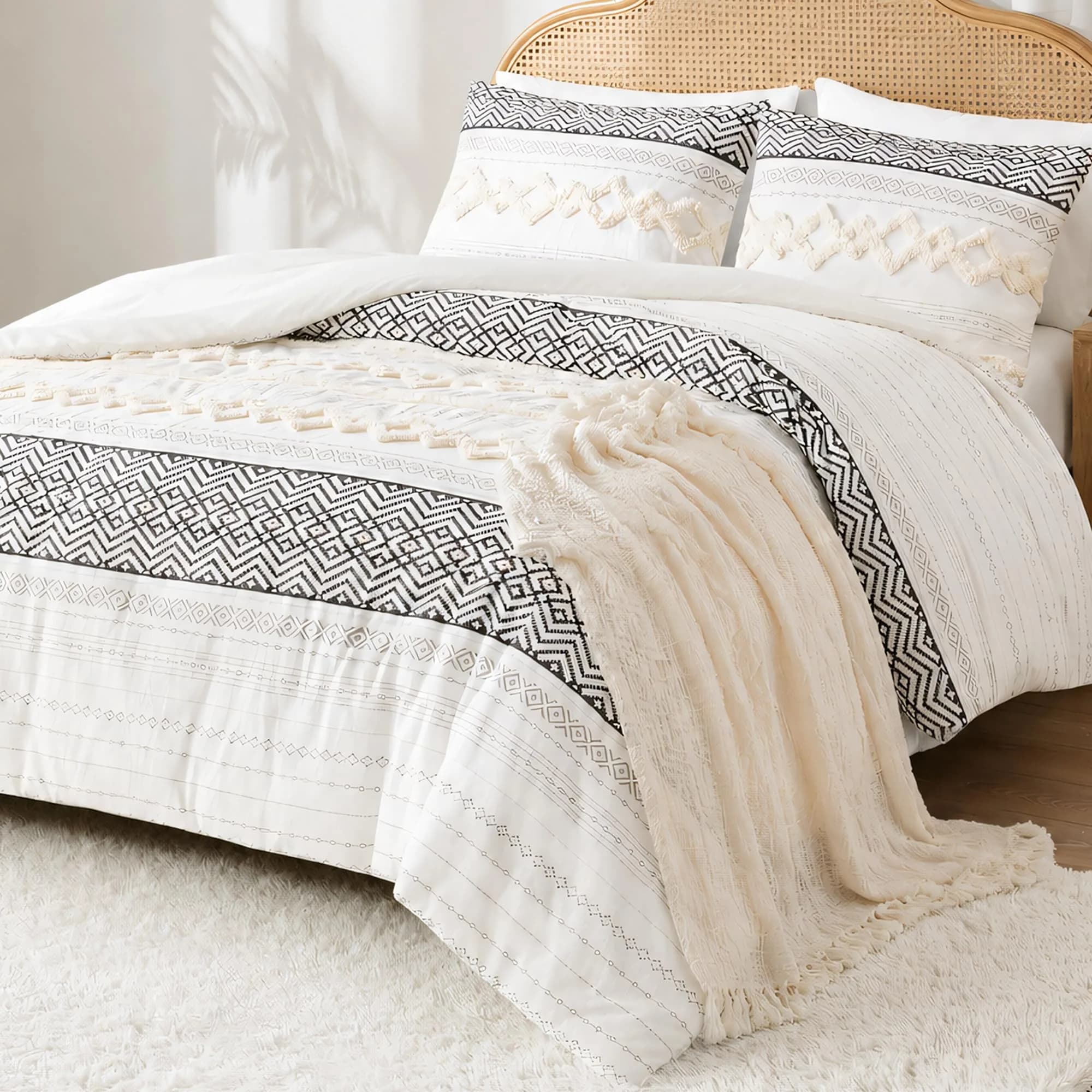 Hyde Lane King Size Comforter Set, Boho Tufted Ivory | All-Season Cotton & Down-Alternative — Ivory