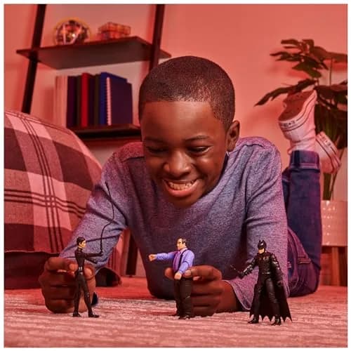 DC Comics Batman 3-Pack with Exclusive 4' Batman, Selina Kyle, The Penguin Action Figures, 3 Accessories | 4-inch Figures for Batman Fans thumbnail 3