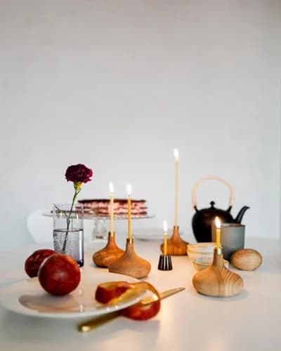 olorvela Natural Beeswax Taper Candles 50 Pack | 7.3 Inch, 30 Min Burn thumbnail 6