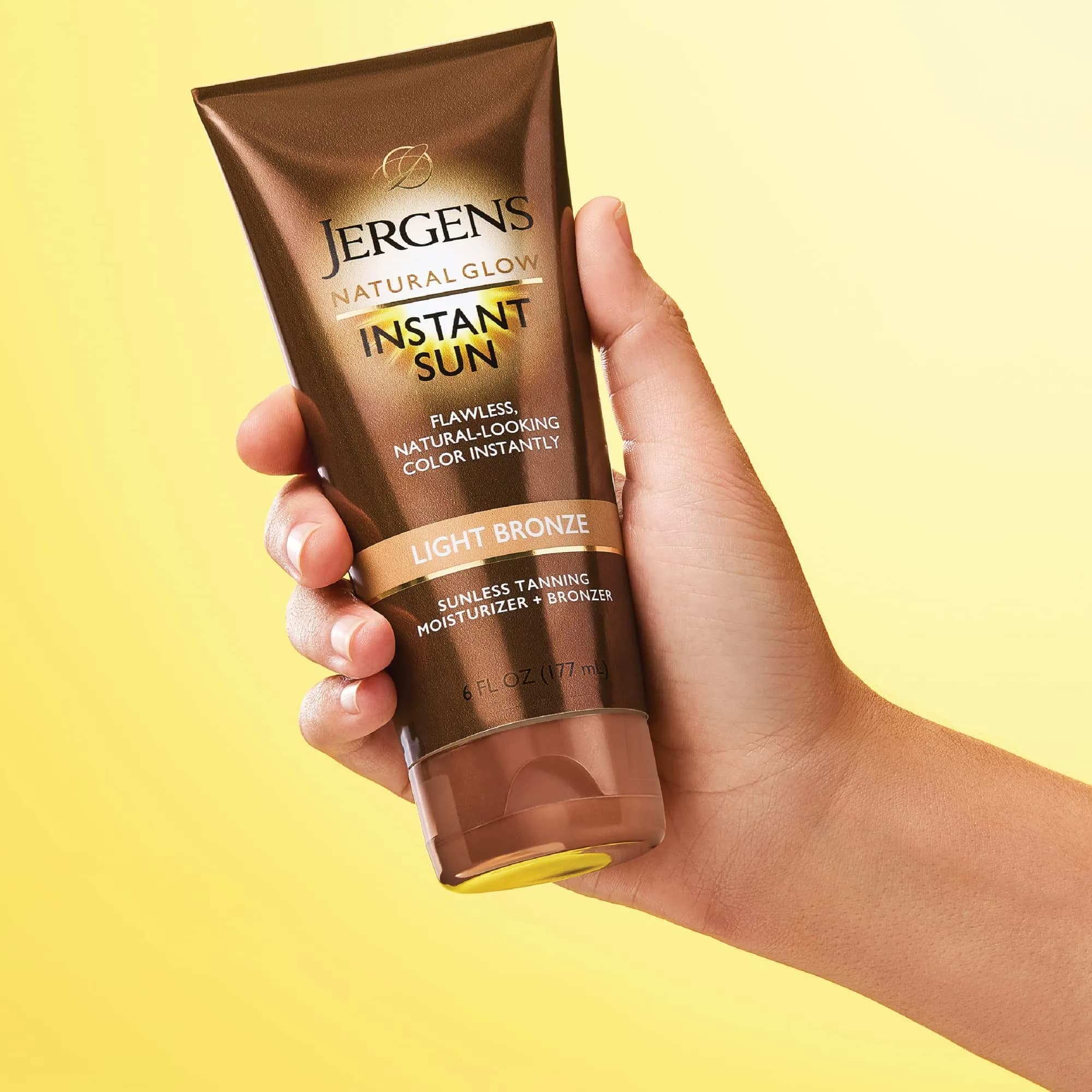 Jergens Natural Glow Instant Tanning Moisturizer Light Bronze 177ml (6 fl oz) | Streak-Free Sunless Tan - view 9