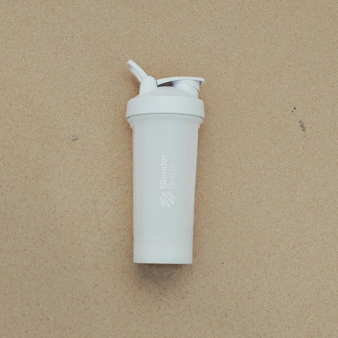 BlenderBottle Classic V2 Shaker Bottle 946ml (32 oz) | Powerful Mixing System for Protein Shakes & Smoothies - view 6