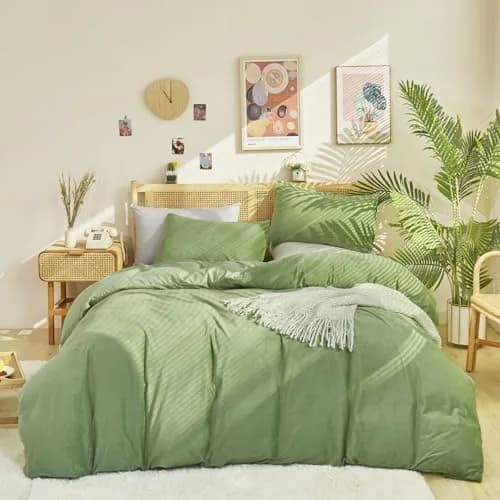 Luxlovery Sage Green Velvet Comforter Queen Set | Light Green Plush Bedding with Sherpa & Flannel (90x90 in) thumbnail 6