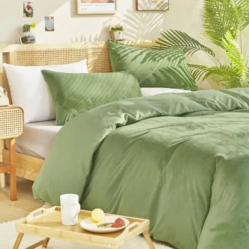 Luxlovery Sage Green Velvet Comforter Queen Set | Light Green Plush Bedding with Sherpa & Flannel (90x90 in) thumbnail 4