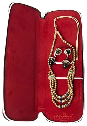 Box Queen Red Velvet Jewelry Storage Pouch 30.48cm (12in) | Keeps Necklaces & Earrings Tangle-Free thumbnail 1