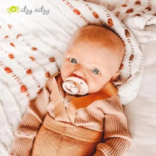 Itzy Ritzy Natural Rubber Pacifiers for 0–6 Mos | BPA-Free, Chic & Soothing thumbnail 7