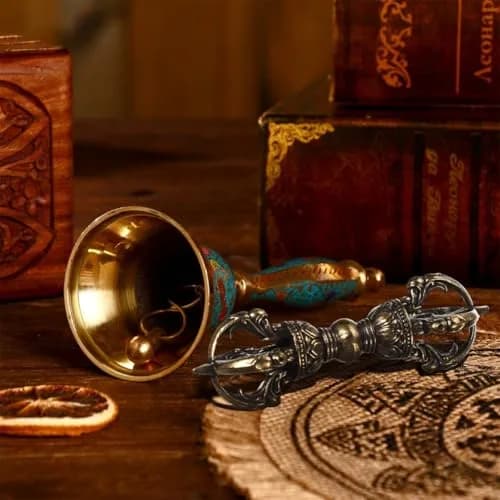 Homoyoyo Vintage Brass Vajra Pendant 8.85cm (3.48in) | Authentic Religious Decor thumbnail 4