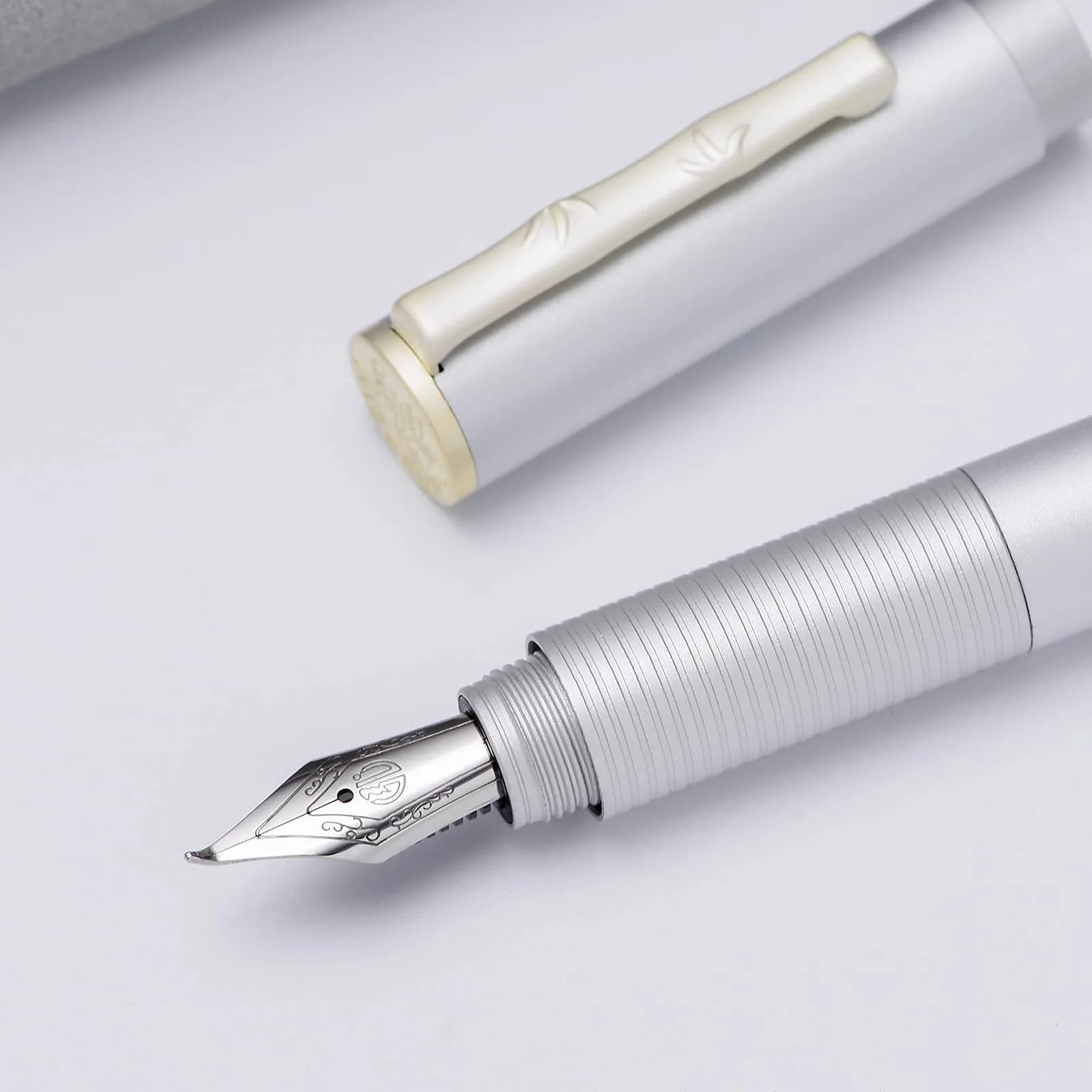 erofa H3 Fountain Pen H3-White Bent Nib with Bamboo Clip, Silver Aluminum Alloy Writing Pen - main product image