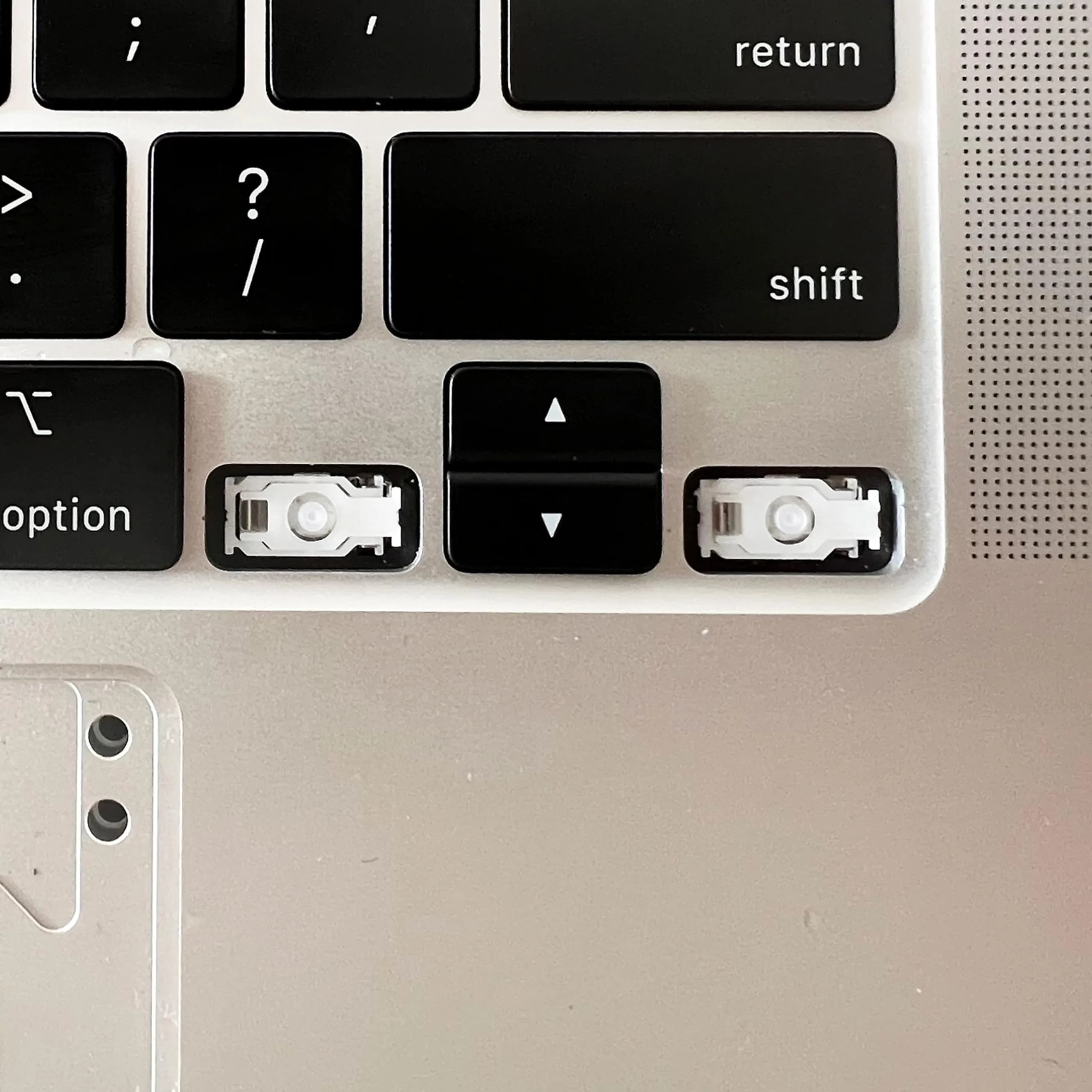 Bfenown Replacement Up (Down) Arrow Keycap with Scissor Clip for MacBook Pro/Air 2019-2022 Models | Black Polycarbonate - view 3