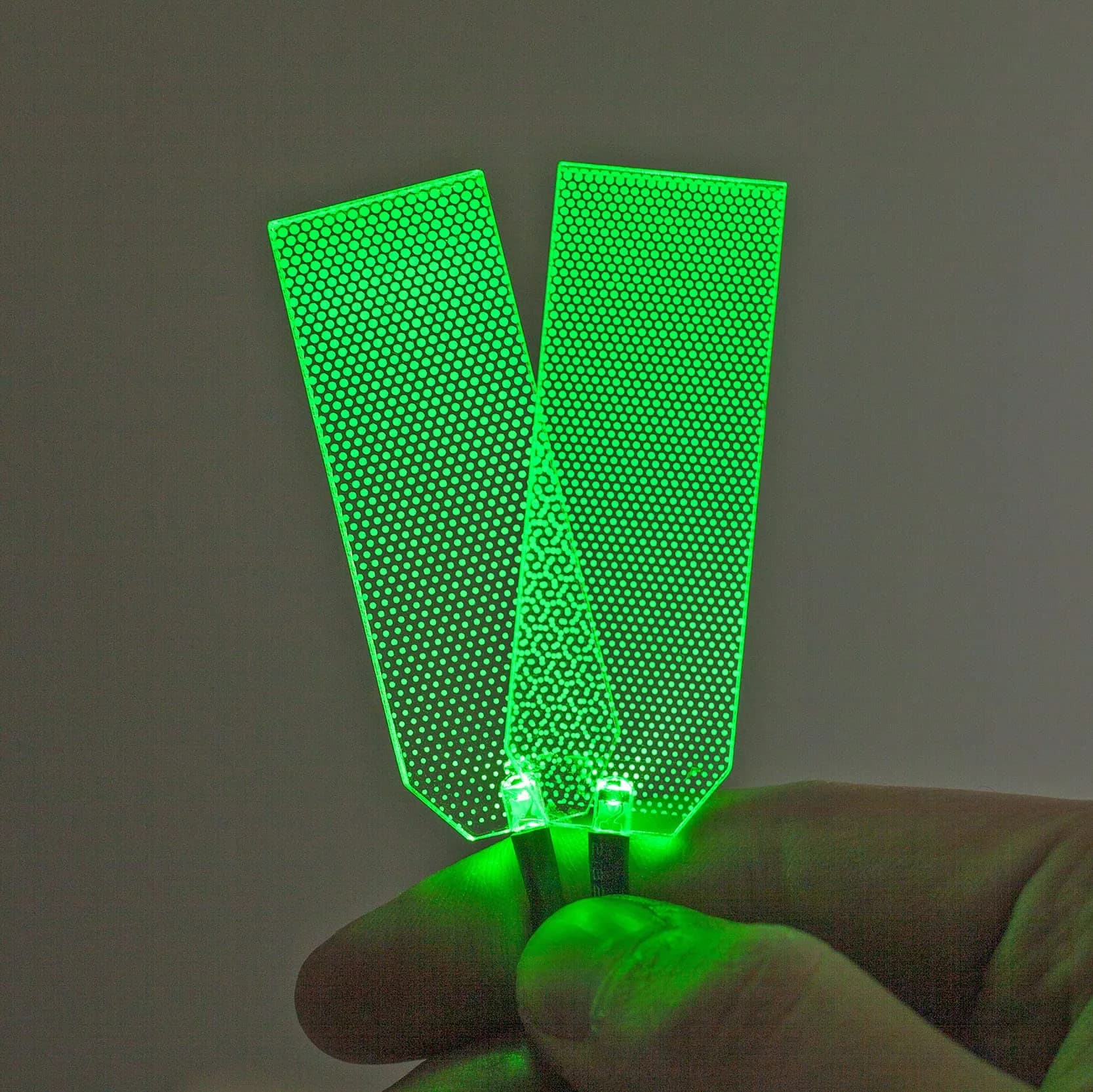 mlnyitus LED Helmet Light Kit Green | 32cm (12.6 in) Wire, Battery Powered