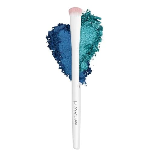 wet n wild New Eyeshadow Brush - Precision Blending, Ergonomic Handle for Comfortable Control thumbnail 1