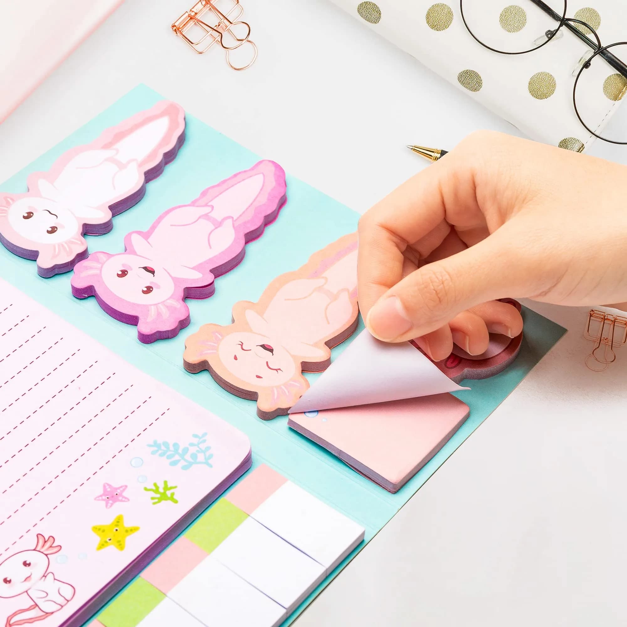 Xqumoi Axolotl Sticky Notes Set, 550 Sheets, Animal Mexican Walking Fish Shaped Self-Stick Notes Pads | Cute Teacher Gift - view 3