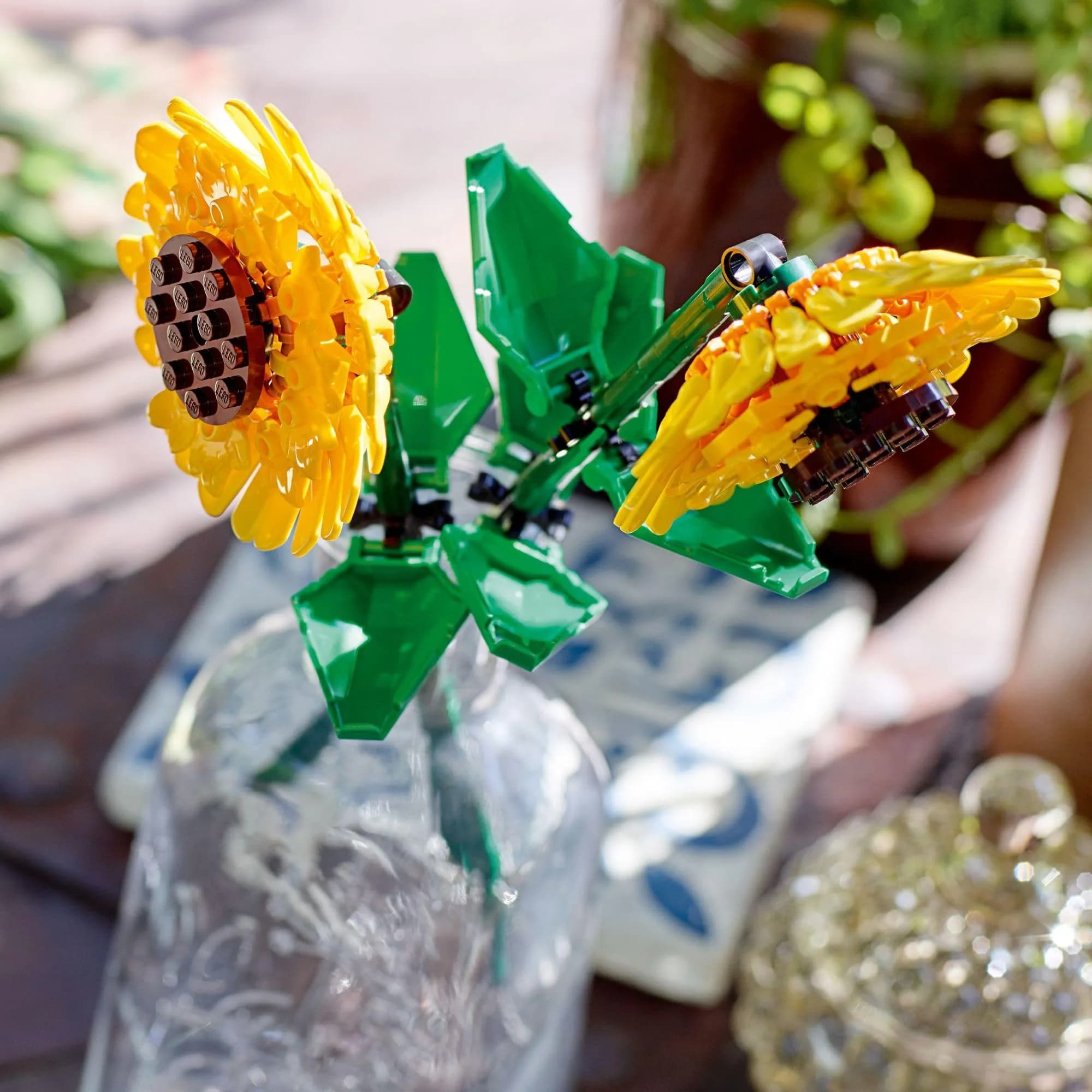 LEGO Sunflowers Building Toy 40524 - 191 Pieces | Artificial Flowers for Home Decor - view 5