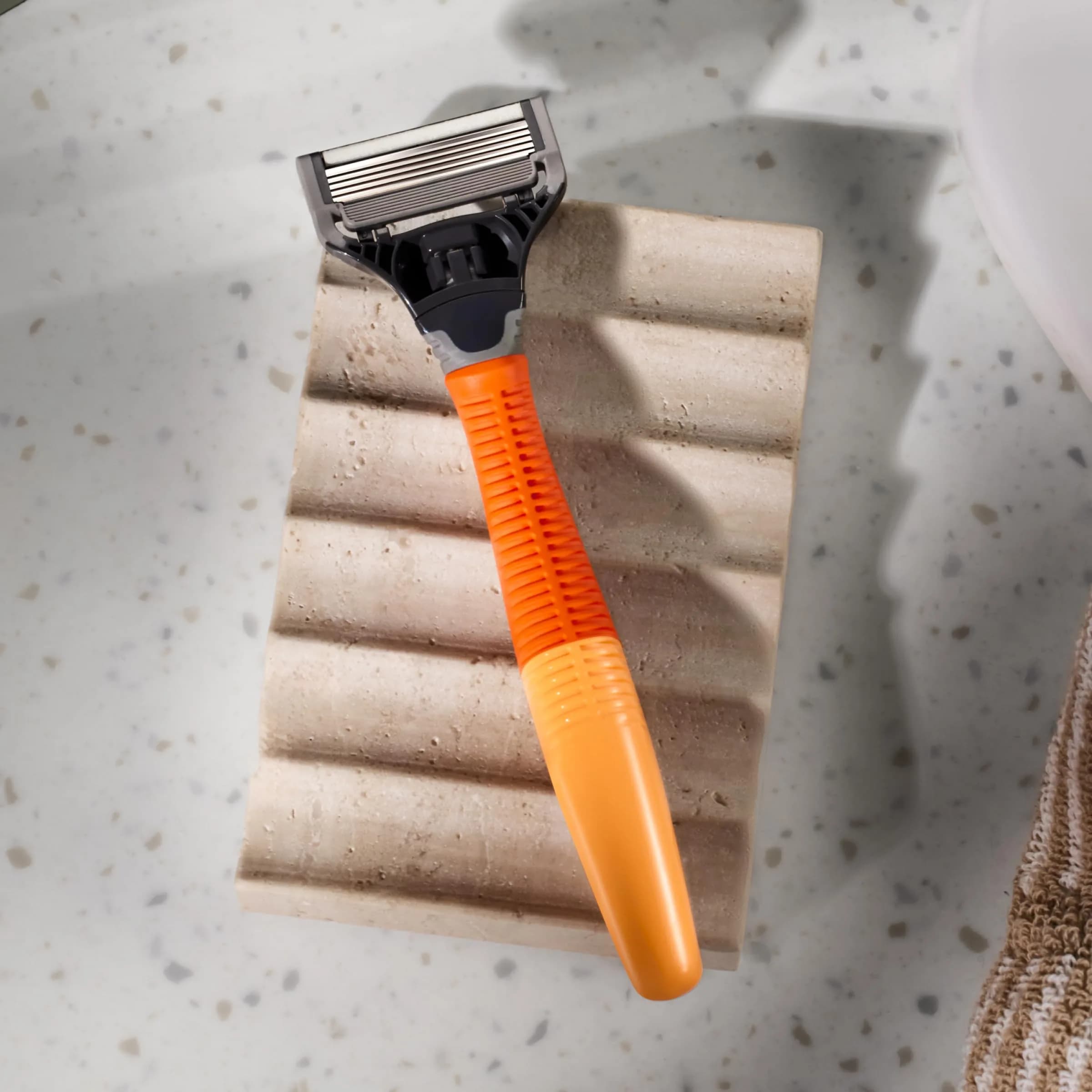 Harry's Original Shaving Kit for Men - 5-Blade Razor Handle & 3 Refills | German Engineered Ember - view 3