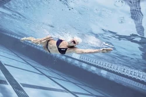 ARENA Women’s Team Solid Swim Top Tie Back | Chlorine-Resistant, UPF 50+ | US Size 32 thumbnail 3