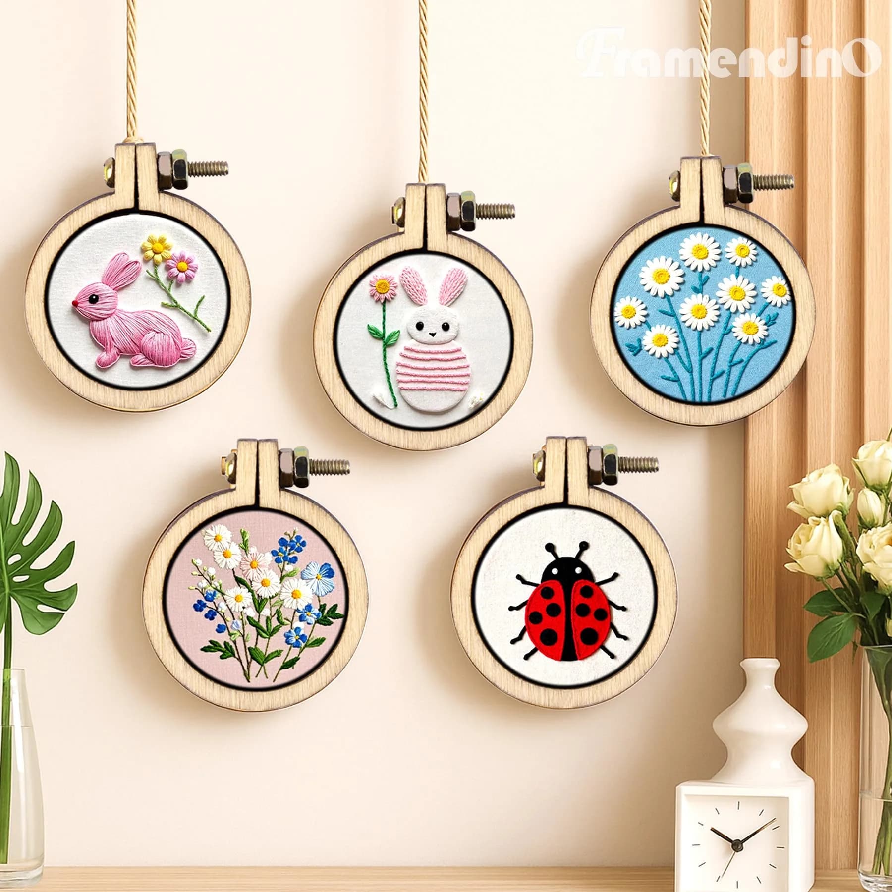 Framendino Mini Embroidery Hoops Wood Round Cross Stitch for Crafts Jewelry 20 Pack (2.9 cm / 2.5 cm) - view 9