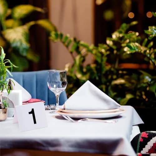 Tapix Restaurant Table Numbers 1-25 White | Durable Plastic Tent Markers for Events thumbnail 4