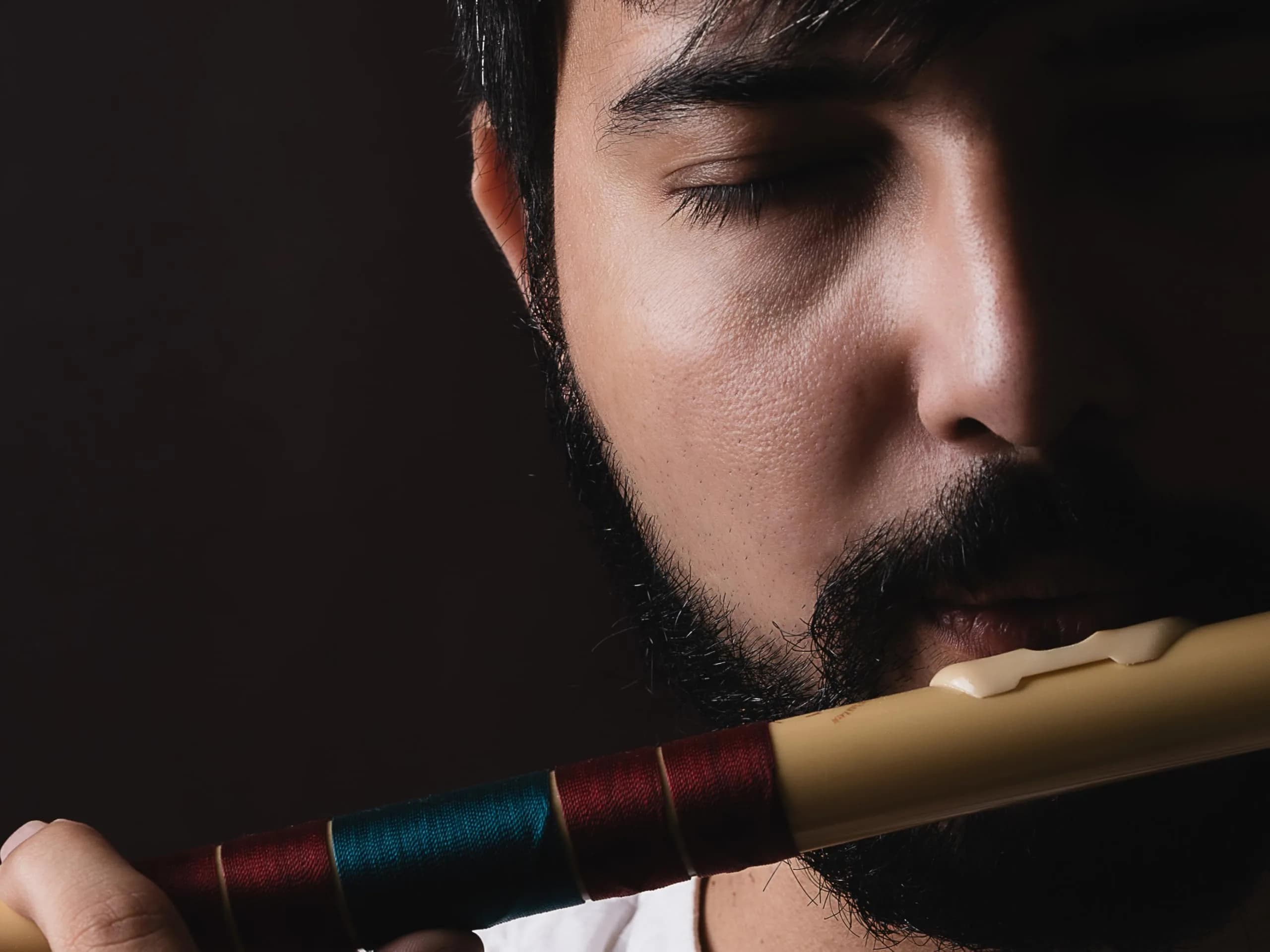 Radhe Flutes C Natural Bansuri | 49 cm (19.3 in) | Tuned to A=440Hz | PVC Flute with Velvet Cover & Lessons - view 2