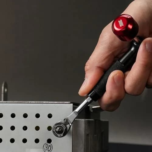 711L 1/4" EDC Ratchet Wrench MK2 with Geared Thumb Wheel | Compact, Alloy Steel, Taiwan Made thumbnail 3