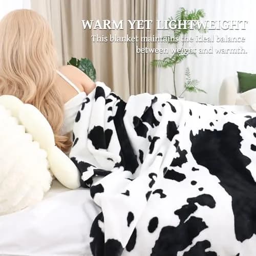 SEEGU Fleece Blanket for Kids 40x50in | Soft Microfiber Cow Print for All Seasons thumbnail 4