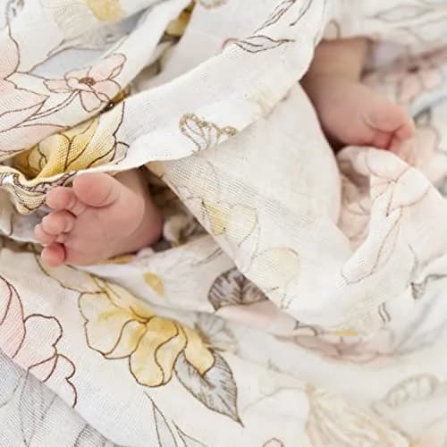 aden + anais Organic Cotton Muslin Swaddle Blankets 4 Pack (120x120 cm) | Breathable & Gentle for Newborns thumbnail 4