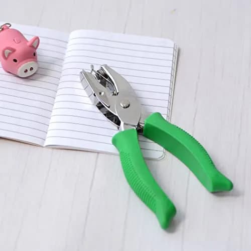 RUIFYRAY 1/4" Triangle Hole Punch (6mm) | DIY Paper Crafts & Office Supplies thumbnail 4