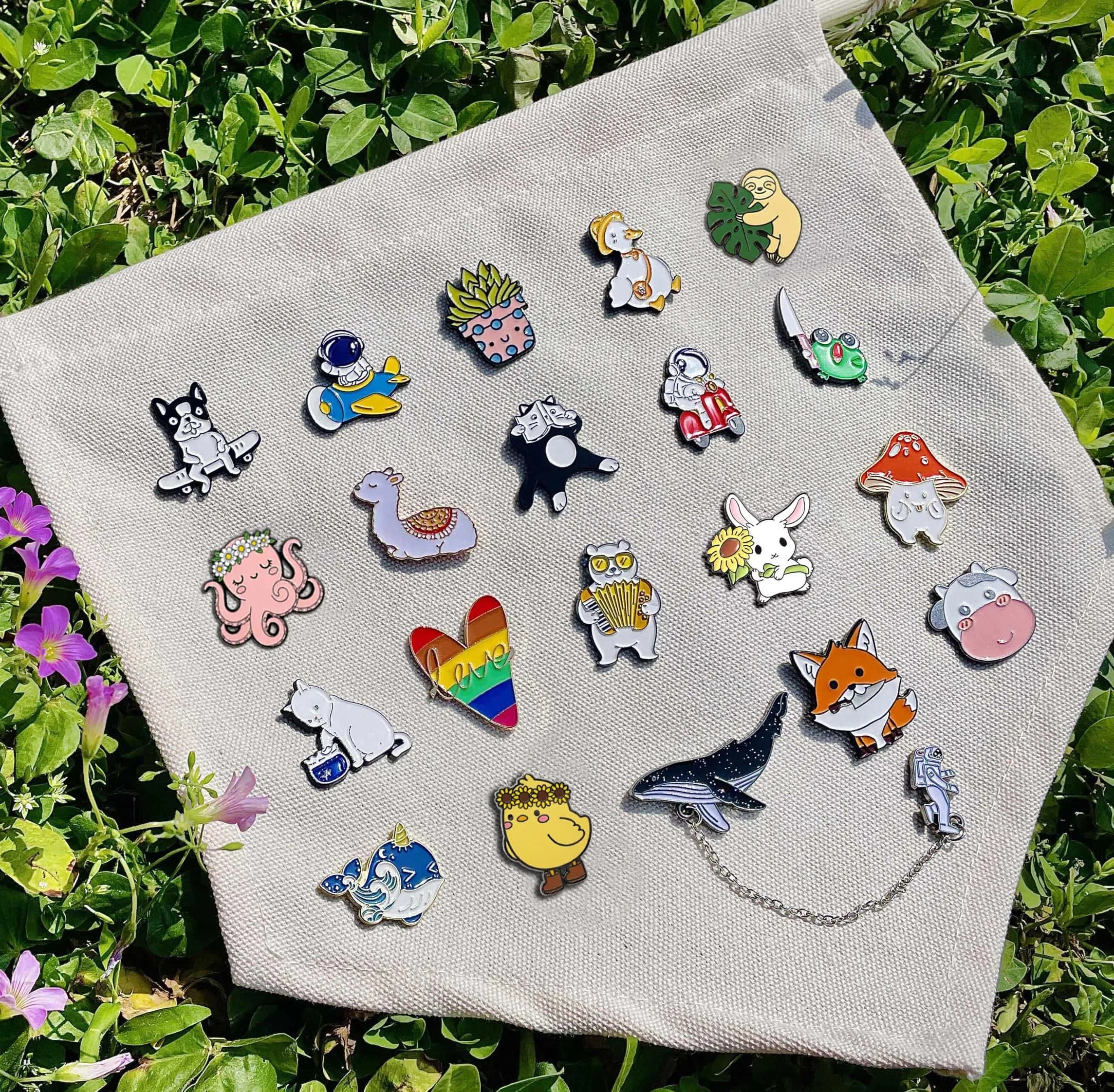 SINCCO Cute Enamel Backpack Pins, Funny Anime Lapel Pin Bulk Set (20 pcs, 1.0-1.4 inch) thumbnail 6