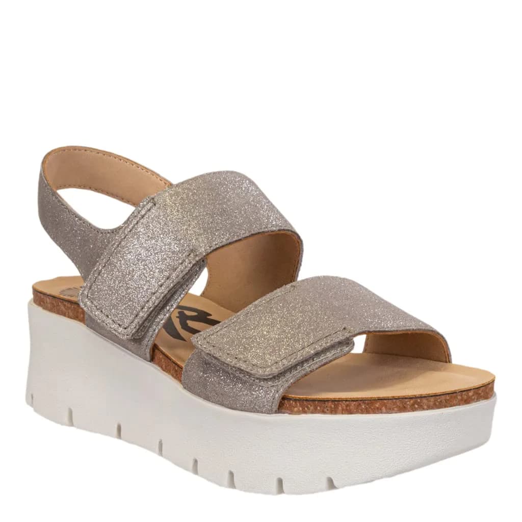 OTBT MONTANE Platform Sandal, DOVE, US Size 8 | Sporty Lightweight Fit — Silver / 9.5