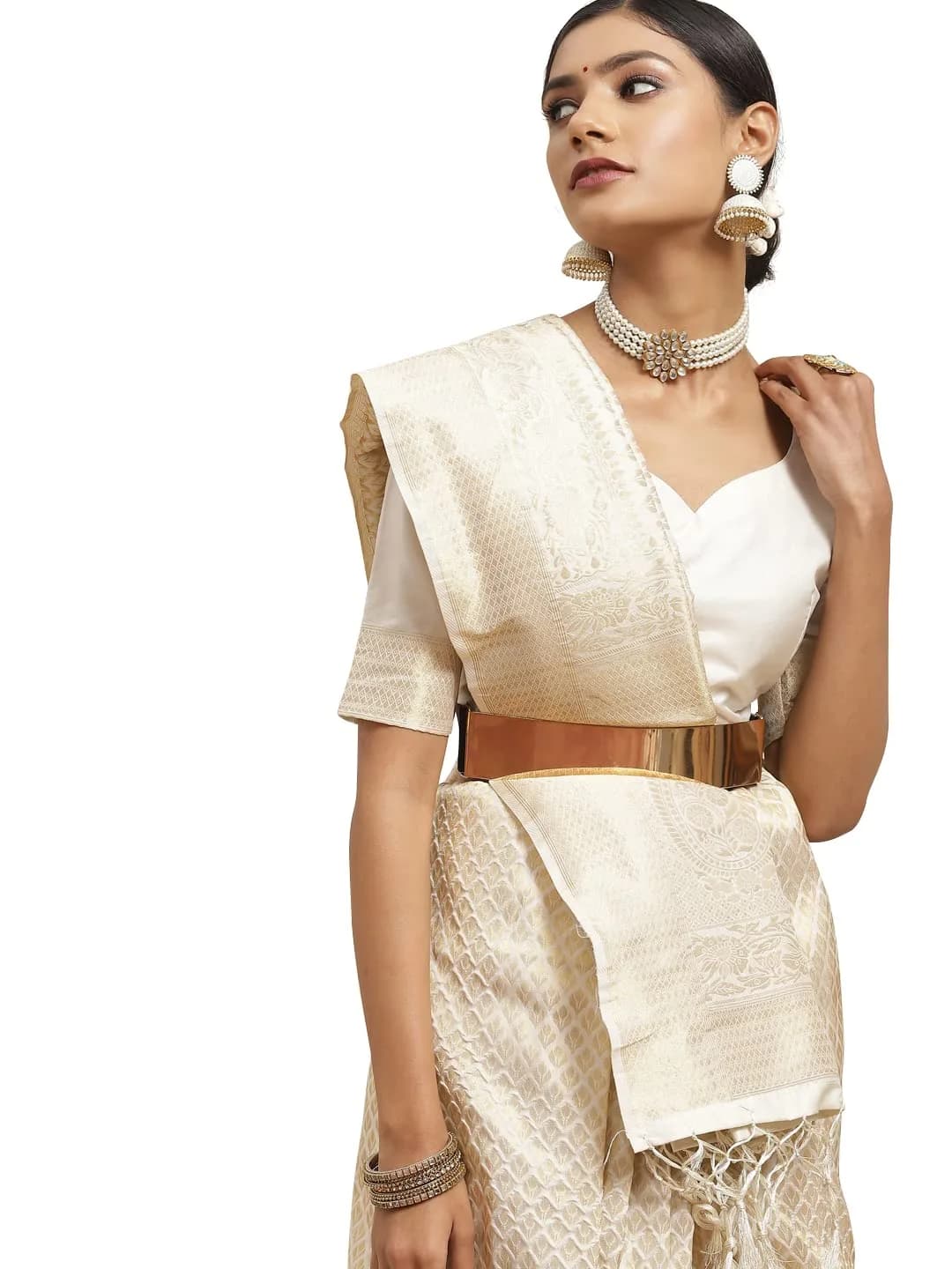 AKHILAM Banarasi Silk Saree with Unsewn Blouse Part, 5.5 m (18 ft) | Woven Design