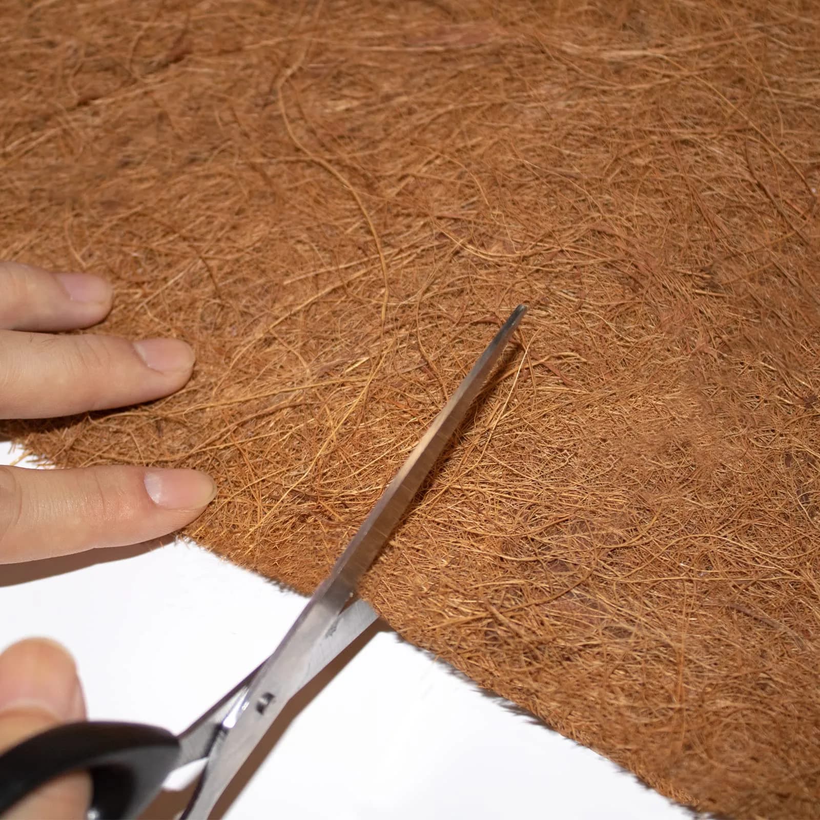 MIOHNAN Natural Coco Coir Fiber Liner Roll Sheet - 16 x 96 inch - view 4