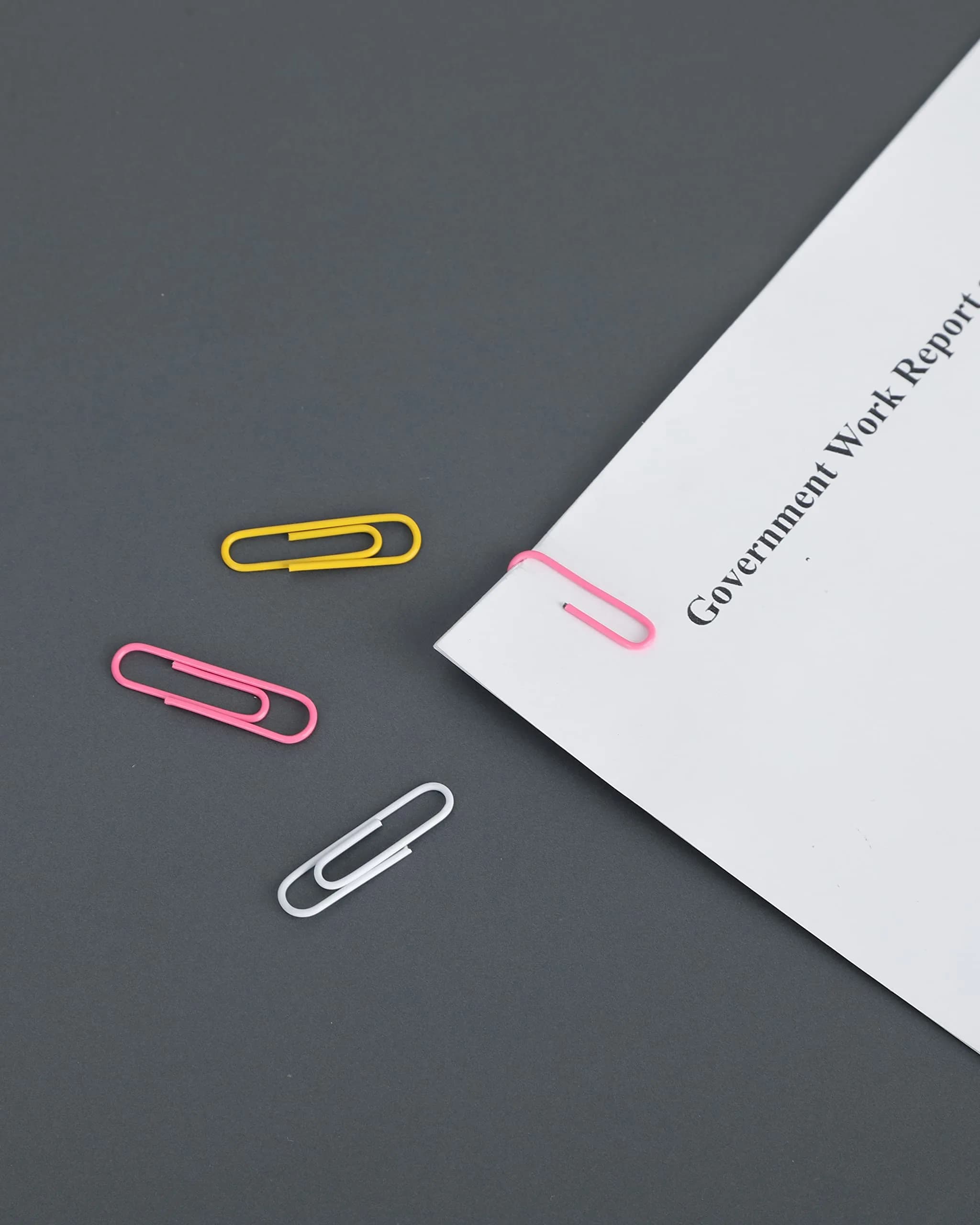 PAPERPAL Colorful Vinyl Coated Paper Clips, 50 mm (2 in) & 33 mm (1-2/7 in), 540 Count | Assorted Colors for Office & School - view 6