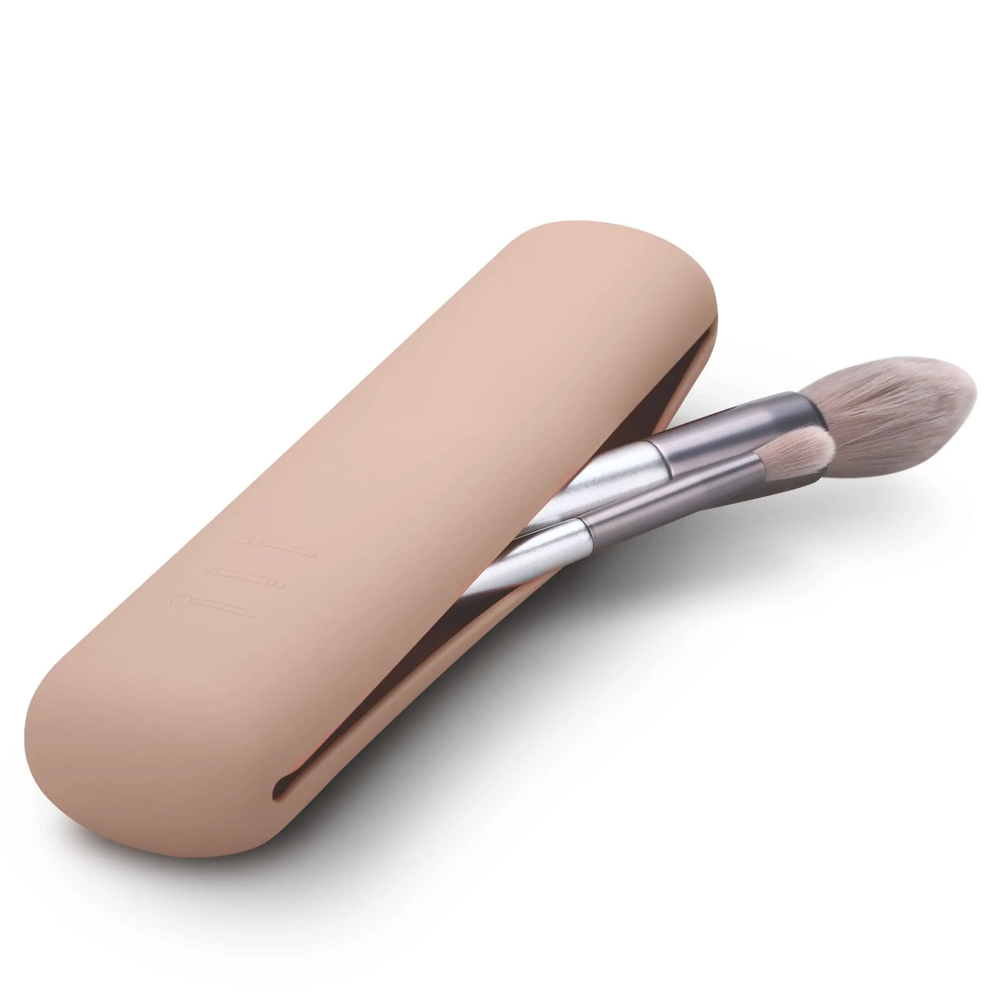 FERYES Travel Makeup Brush Holder, Magnetic Silicon Organizer, Khaki | Portable & Anti-fall (7.8" x 1.89" x 0.8")