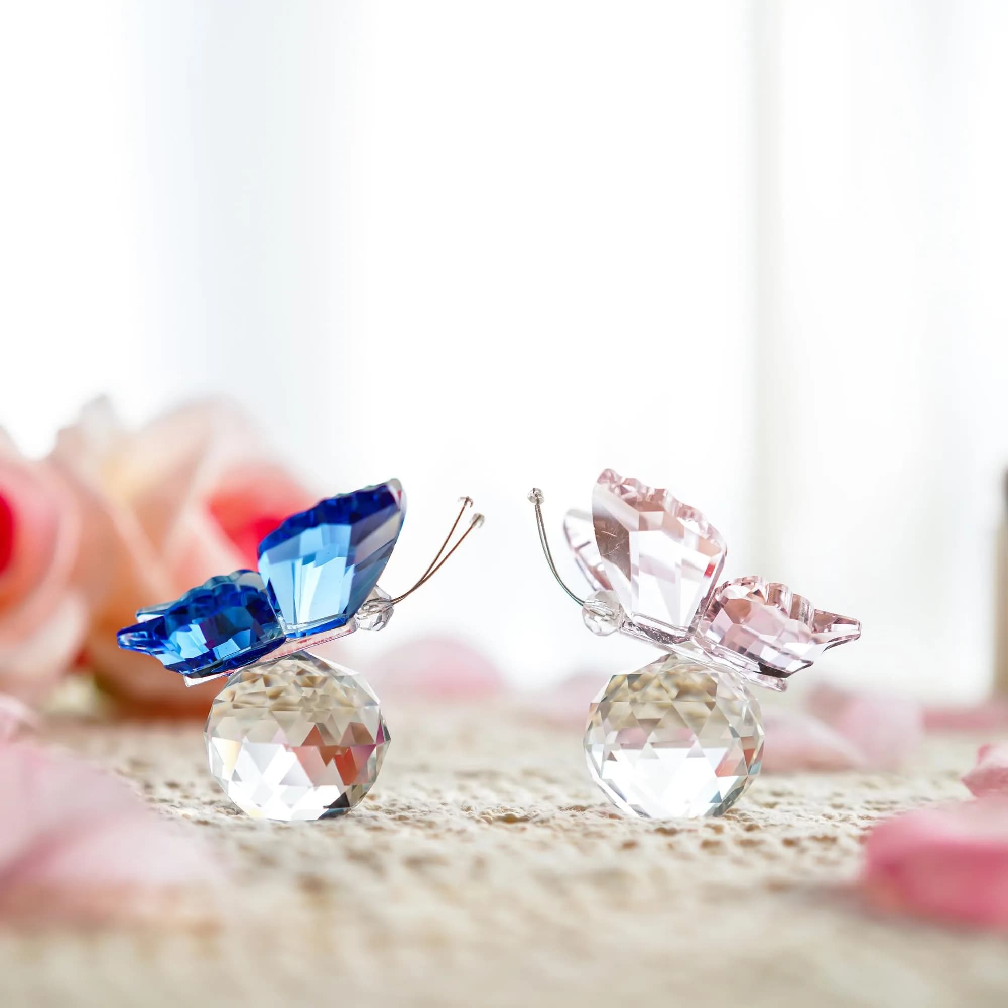 H&D HYALINE & DORA Crystal Butterfly Figurine with Ball Base 5.1 cm (2 in) | Handmade Glass Animal Ornament - view 3
