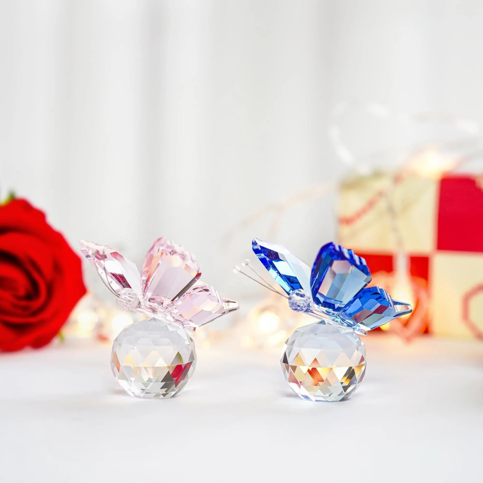 H&D HYALINE & DORA Crystal Butterfly Figurine with Ball Base 5.1 cm (2 in) | Handmade Glass Animal Ornament - view 4