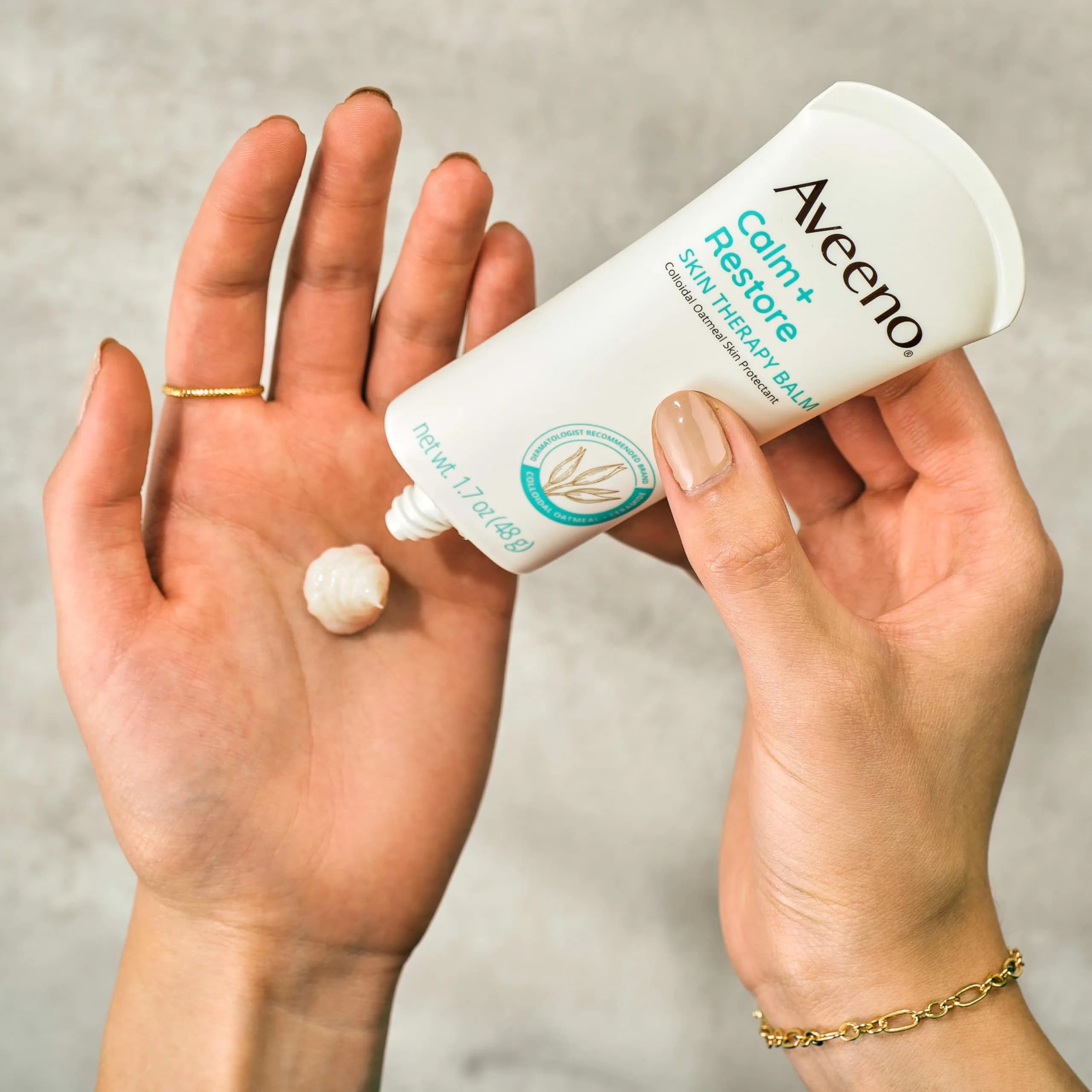 Aveeno Calm + Restore Skin Therapy Balm 50ml (1.7 fl oz) | Soothes Dry, Sensitive Skin with Colloidal Oatmeal & Ceramide - view 3