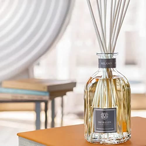 Dr. Vranjes Milano 1250 ml Diffuser + White Sticks Bundle | Luxury Home Fragrance with Patchouli, Pepper & Sandalwood thumbnail 4