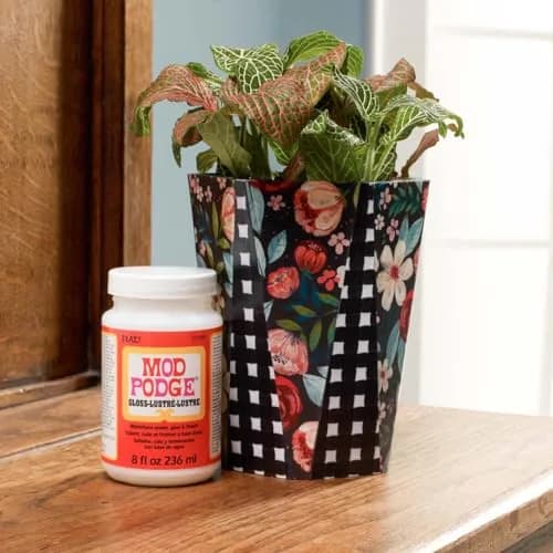 Mod Podge Gloss Waterbase Sealer 148ml (16 Fl Oz) Pack of 3 | Acrylic Sealer for Crafts thumbnail 4