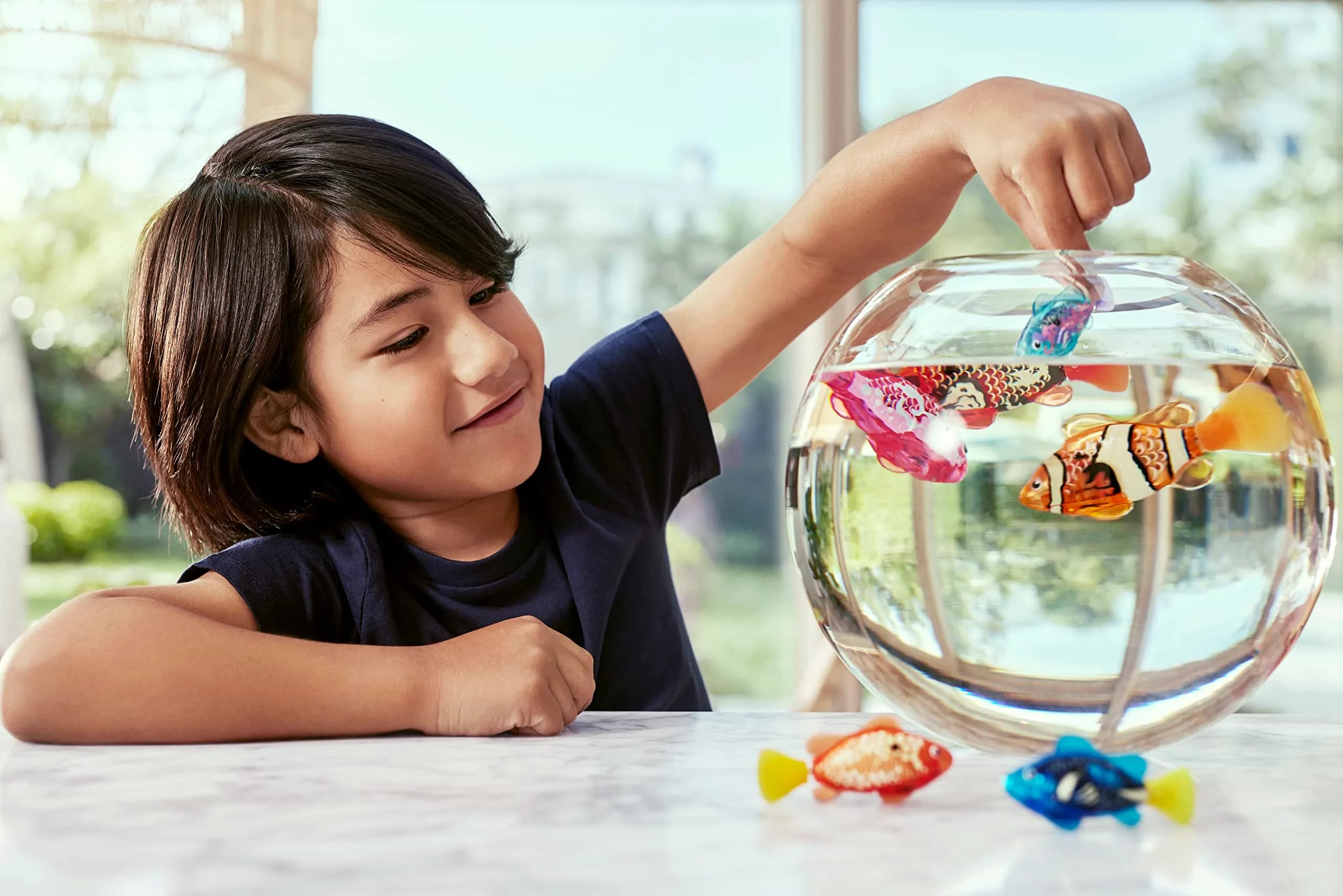 Robo Alive Robo Fish Robotic Swimming Fish (2 Pack, Red + Blue) | Water Activated Toy for Kids 3+ - view 7