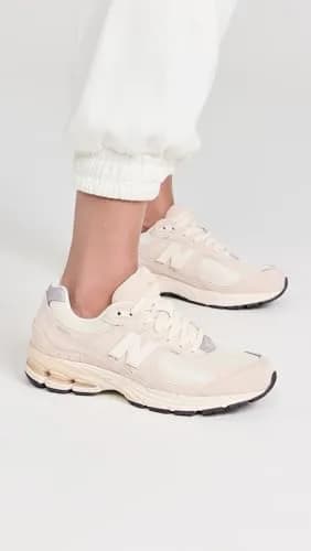 New Balance 2002 R Sneakers Men 7 Medium US | Retro Style with Modern Comfort thumbnail 2